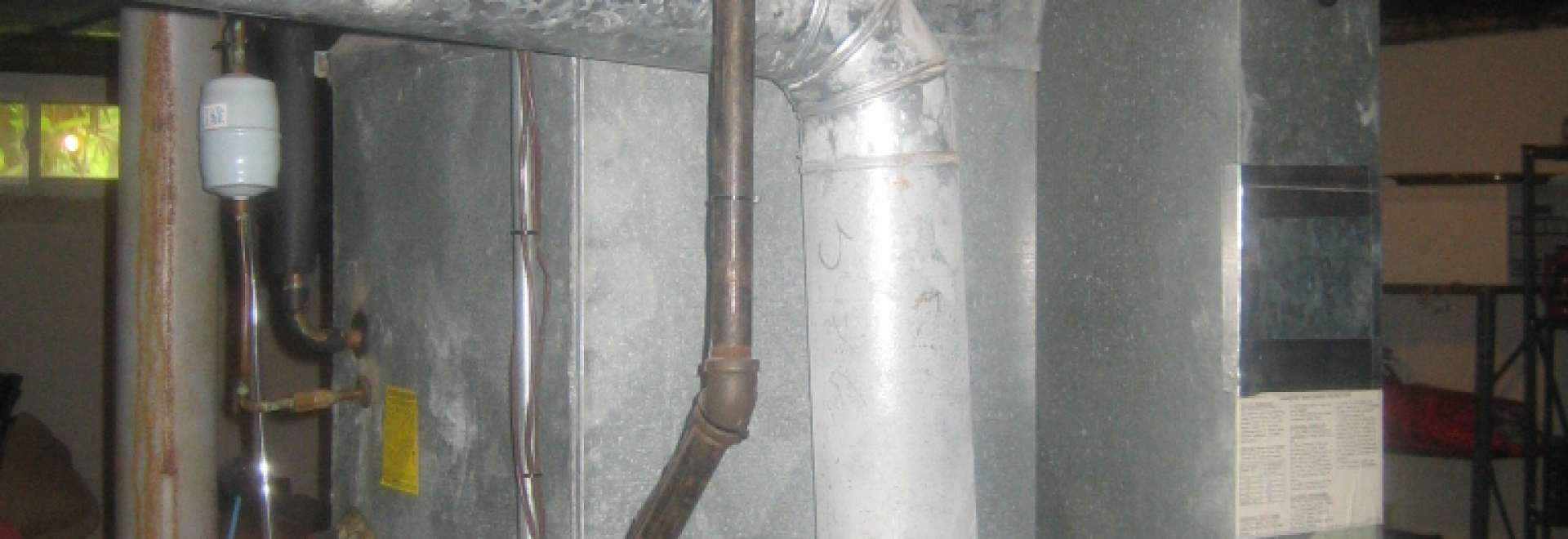 How to Handle a Furnace Exhaust Pipe Which is Leaking